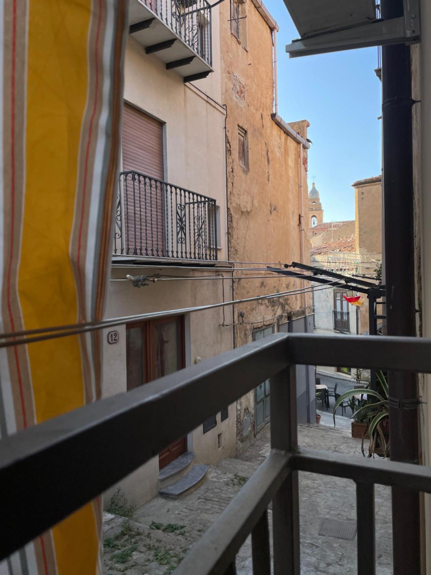 卡斯特布奥诺La Casa Nel Cortile公寓 外观 照片